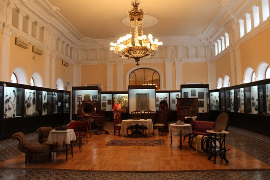 أبرز ألاماكن السياحية في كوتايسي 4 exhibit hall